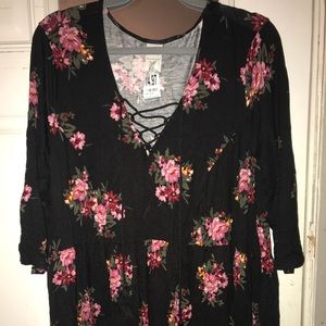3/4 sleeve floral tie up blouse